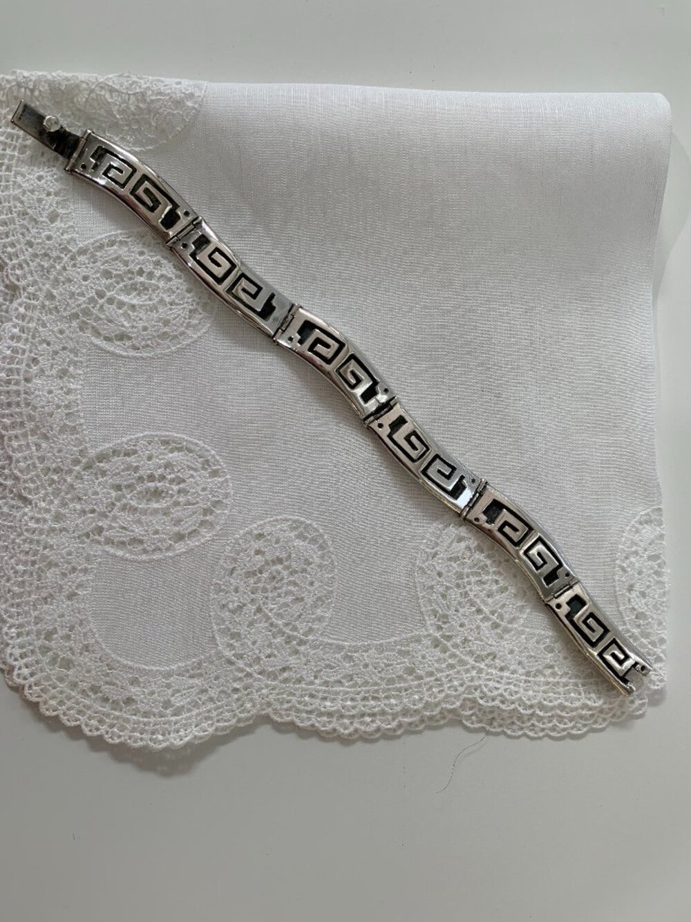 Sterling Silver (marked 925) Taxco Mexico Bracelet, signed FTH
